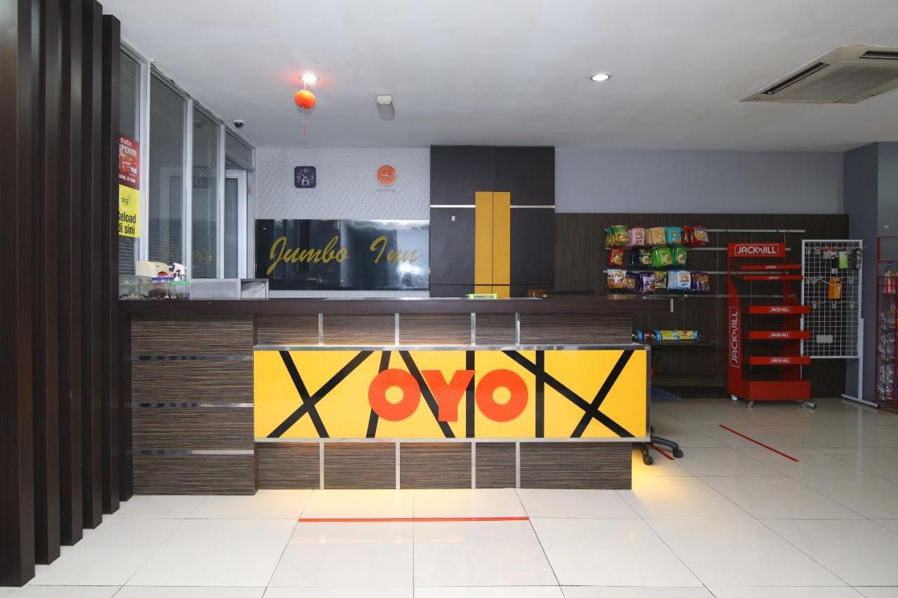 Oyo 90136 Jumbo Inn Κουτσίνγκ Εξωτερικό φωτογραφία
